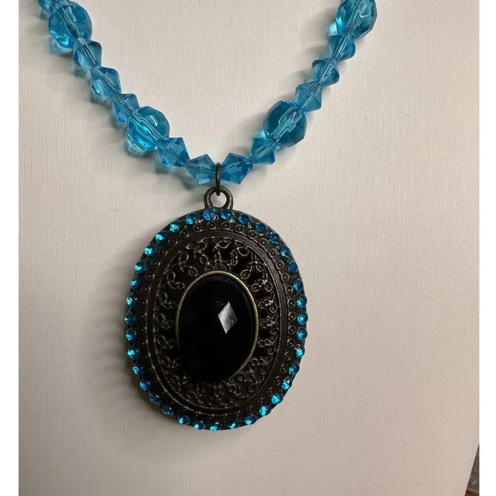 Aqua Marine Beaded Necklace With Oval Locket Blue Rhinestones and Black Stone - Picture 2 of 5